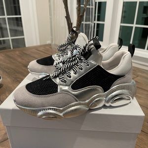 ✨✨Authentic, brand new with box Moschino sneakers